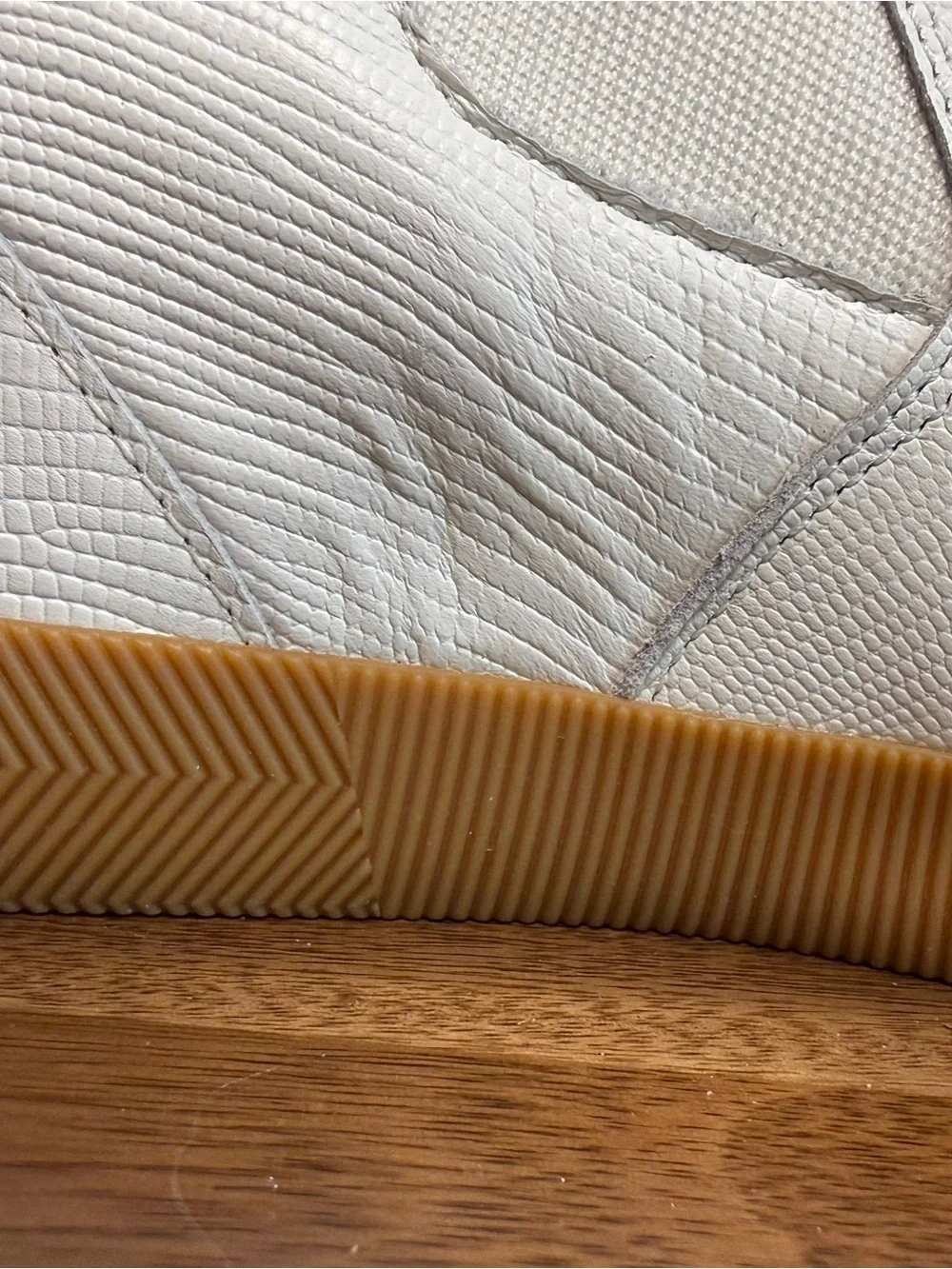 Sorel 🤍 out